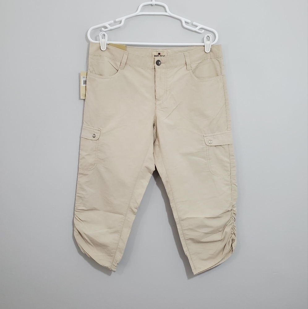NWT Woolrich Solid Beige Hiking Capris